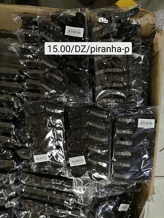 PIRANHA PLASTICO COM PEDRA-12PCS/1.25